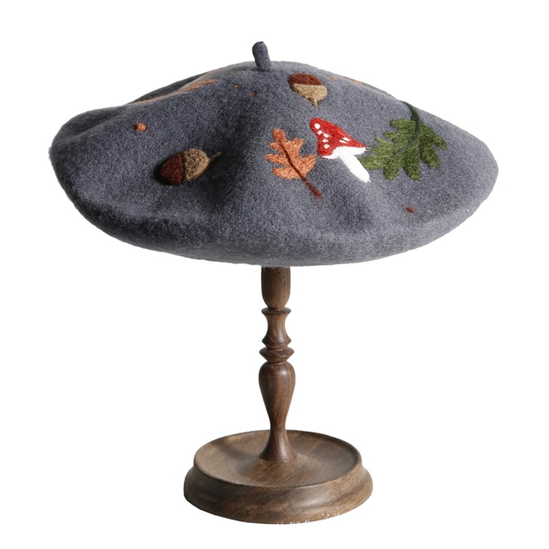 Rustic Literary Beret for Autumn and Winter